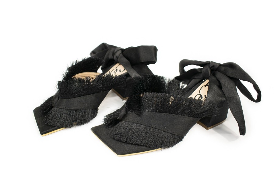 Women LAURA CEPEDA Sandals | Lala Black Sandals