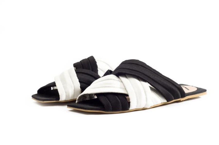 Women LAURA CEPEDA Flats | Mulata B&W