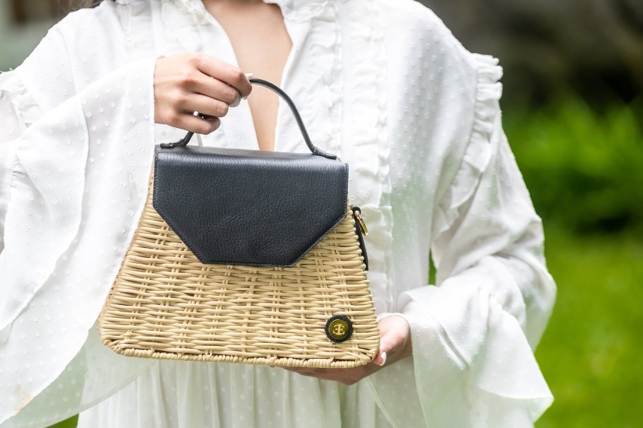 Women EVA INNOCENTI Shoulder Bags | Emma Basket Bag